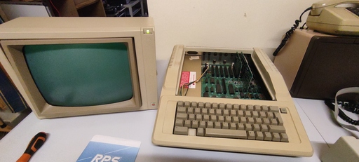 Apple ][e